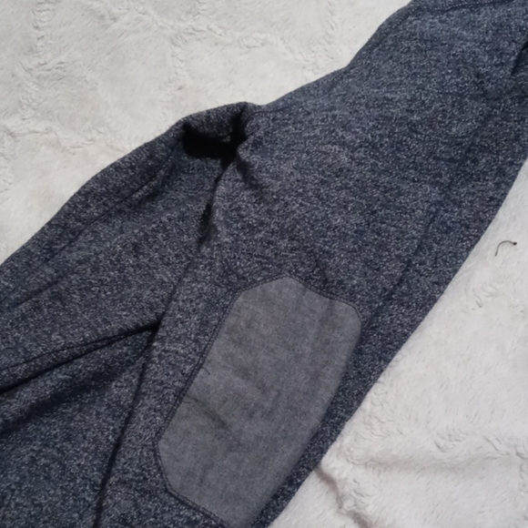 Sweater - Picture 2 of 3